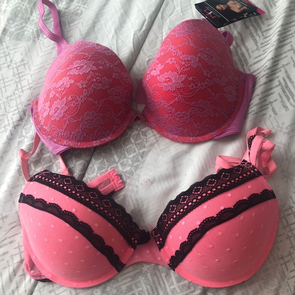New, never used bras 🍉